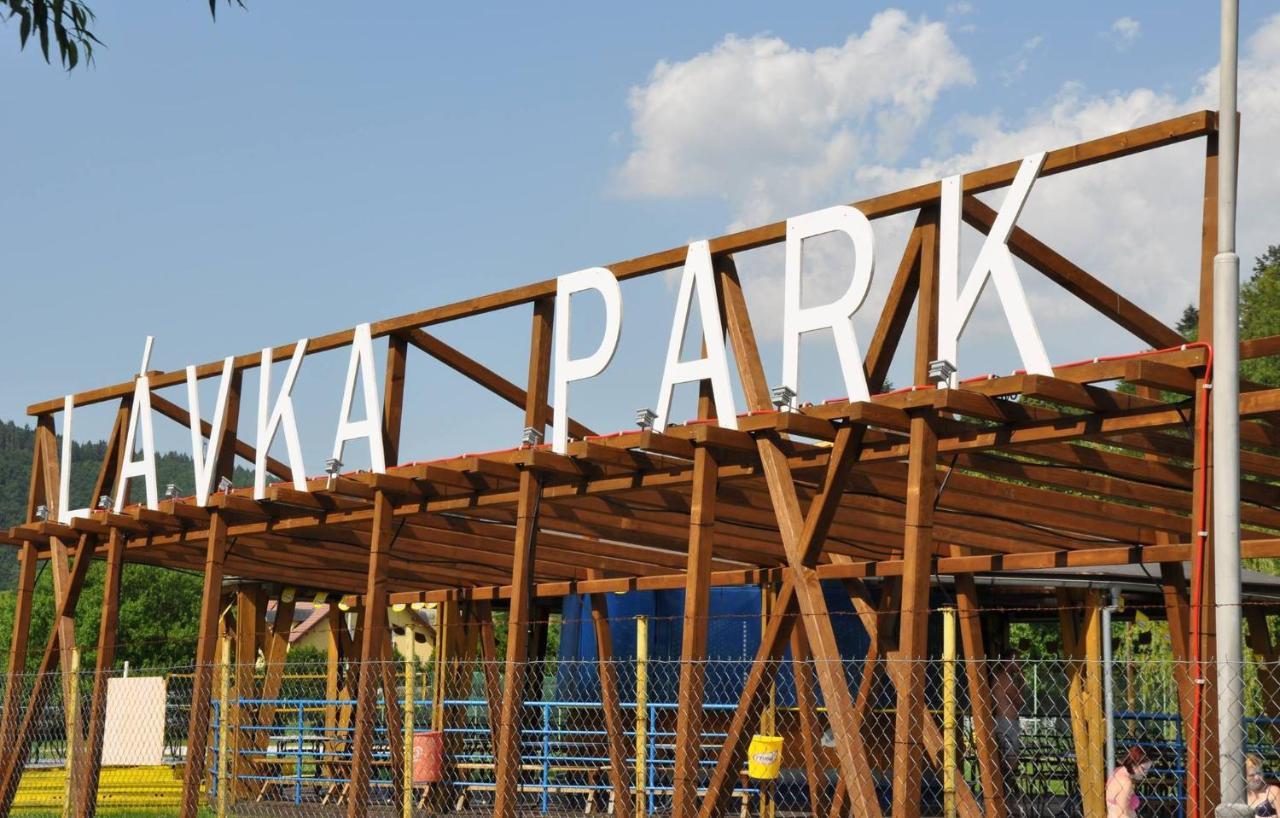 Lavka Park Skochovice Hotel Vrane nad Vltavou Bagian luar foto